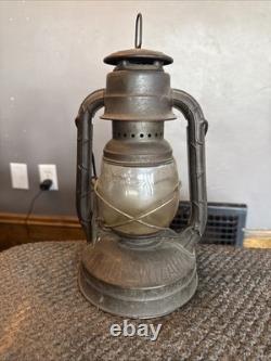 Dietz Little Wizard kerosene lantern Antique Kerosene Barn Lantern New York USA