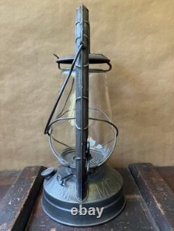 Dietz Monarch Antique Kerosene Lantern. 1943 Antique Lantern
