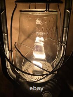 Dietz Monarch Antique Kerosene Lantern. 1943 Antique Lantern