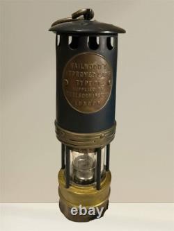 Hailwoods Siebe Gorman & Company London Coal Lantern Lamp Vintage Antique WWll Hailwoods Siebe Gorman & Company London Coal Lantern Lamp Vintage Antique WWll