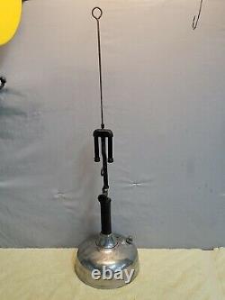 L-Vintage Antique Coleman Table Lamp Lantern without Globe