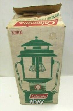 MINT in BOX Vintage Green Coleman Lantern 220H 195 SEALED BOX