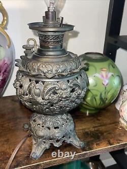 Miniature Banquet Oil Lamp The Tiny Miller/Antique Victorian Art Nouveau Globe