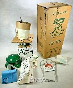 NOS vintage Coleman model 5101 green single mantle propane lantern & clean