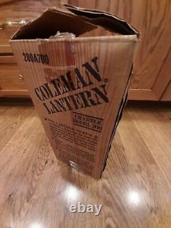 New In Box Vintage Coleman Single Mantle Lantern Green 200A 200A700 Dated 1980