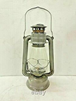 Old Antique Rare Army Color Iron Kerosene Lamp Lantern With Clear Glass Globe
