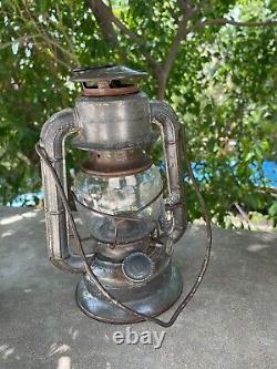 Old Vintage Dietz Comet Iron Kerosene Oil Lamp Lantern With Globe, Made In Usa