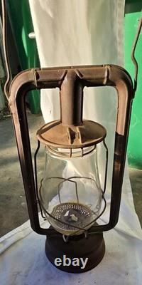 Old Vintage Dietz HY-LO Iron Kerosene Oil Lamp Lantern With Globe, Made In Usa