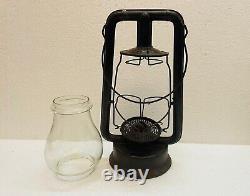 Old Vintage Dietz HY-LO Iron Kerosene Oil Lamp Lantern With Globe, Made In Usa