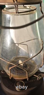 Old Vintage Dietz HY-LO Iron Kerosene Oil Lamp Lantern With Globe, Made In Usa