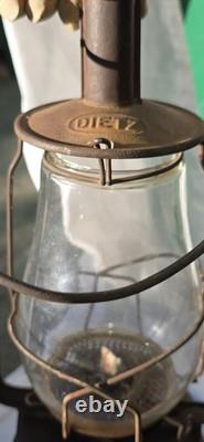 Old Vintage Dietz HY-LO Iron Kerosene Oil Lamp Lantern With Globe, Made In Usa