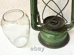 Old Vintage Rare Army Color Iron Kerosene Lamp Lantern With Original Glass Globe