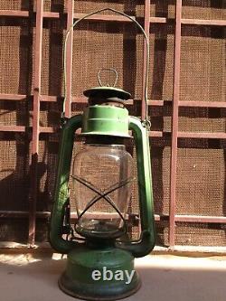 Old Vintage Rare Army Color Iron Kerosene Lamp Lantern With Original Glass Globe