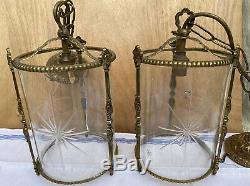 PAIR VINTAGE ANTIQUE BRASS CEILING HANGING LANTERN LAMPS LIGHTS GLASS SHADES Vgc