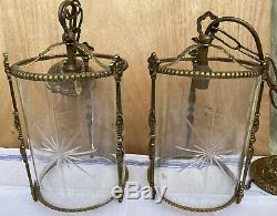 PAIR VINTAGE ANTIQUE BRASS CEILING HANGING LANTERN LAMPS LIGHTS GLASS SHADES Vgc