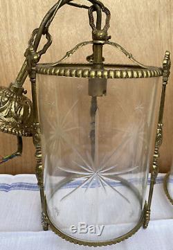 PAIR VINTAGE ANTIQUE BRASS CEILING HANGING LANTERN LAMPS LIGHTS GLASS SHADES Vgc