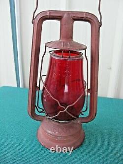 Rare Antique Feuerhand Nr. 257 Nier Oil Lantern with Red Globe Made in Germany