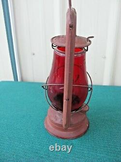 Rare Antique Feuerhand Nr. 257 Nier Oil Lantern with Red Globe Made in Germany