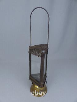 Rare Antique Holmes, Booth, & Hayden's Triangular Kerosene Skaters Lamp Lantern