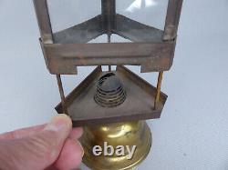 Rare Antique Holmes, Booth, & Hayden's Triangular Kerosene Skaters Lamp Lantern