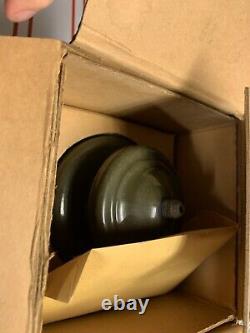 VINTAGE 1963 US MILITARY ARMY COLEMAN LANTERN New In Box