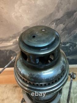 VINTAGE CAMPING LANTERN LAMP. PRESSURE KEROSENE. ARGEnTINA 16 INCHES