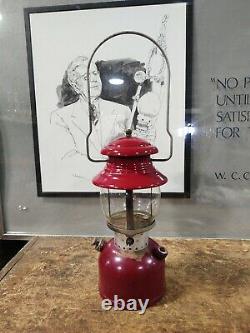 VINTAGE COLEMAN BURGUNDY 200A DATED 5/62 CAMPING LANTERN LIGHT TALL VENT WithGLOBE