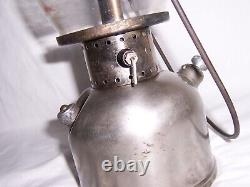 VINTAGE COLEMAN MODEL 242B LANTERN MADE IN USA 1930s with Sunrise Globe