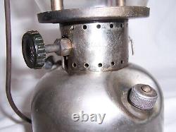 VINTAGE COLEMAN MODEL 242B LANTERN MADE IN USA 1930s with Sunrise Globe