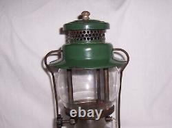 VINTAGE COLEMAN MODEL 242B LANTERN MADE IN USA 1930s with Sunrise Globe