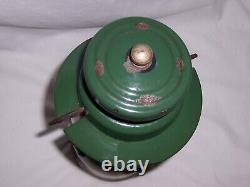 VINTAGE COLEMAN MODEL 242B LANTERN MADE IN USA 1930s with Sunrise Globe