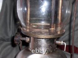VINTAGE COLEMAN MODEL 242B LANTERN MADE IN USA 1930s with Sunrise Globe