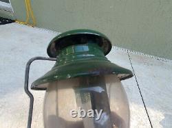 VINTAGE EARLY COLEMAN LANTERN 202-THE SUNSHINE OF THE NIGHT NICE working