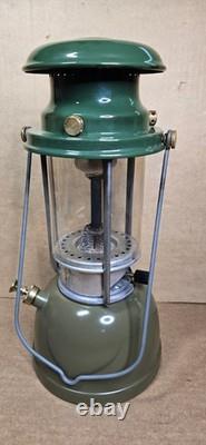 Vapalux 1974 Vintage Lantern Model 21C (129-6558) In Good Condition Untested