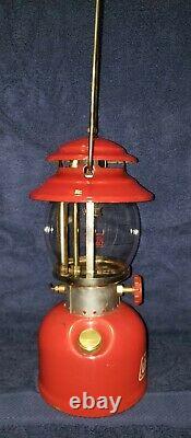 Very Nice Bright Red Coleman 200a Single Mantle Lantern 2/73