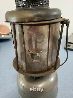 Vintage 1920's Coleman Lantern Quick Lite Good condition Mica shade