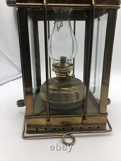 Vintage 1939 Cargo Lantern Oil Lamp No. 3954 Great Britain