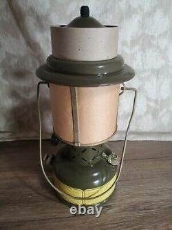 Vintage 1952 COLEMAN Lantern U. S. Military Gasoline Leaded Fuel Box & papers