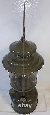 Vintage 1952 Coleman US Army Military Lantern model 252A Pyrex Glass