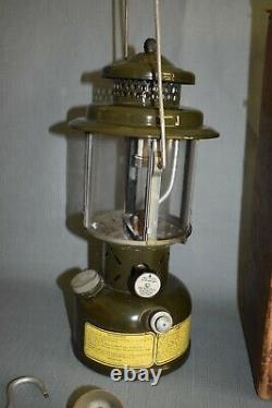 Vintage 1963 COLEMAN US MILITARY LANTERN with4 Panel Glass Nice Condition