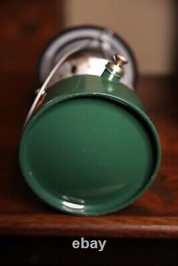 Vintage 1968 Coleman Lantern Model 220F Original Box green camping NICE