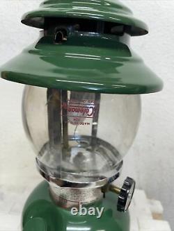 Vintage 1982 Coleman Model 200A-700 Single Mantle Lantern