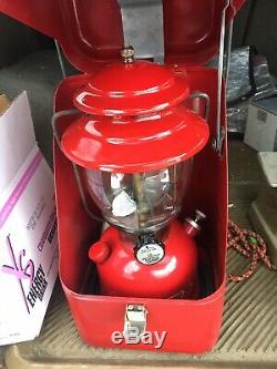 Vintage 9-1976 Coleman 200A Red Lantern Metal Case Beautiful Mint Condition Box