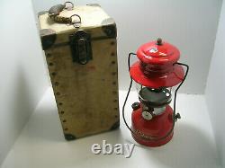 Vintage Abercrombie and Fitch Coleman Lantern Case and lantern, 200A 8-1959