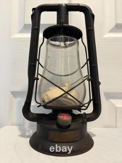Vintage Antique DIETZ Monarch Providence Gas Co 13.5 Wagon Lantern