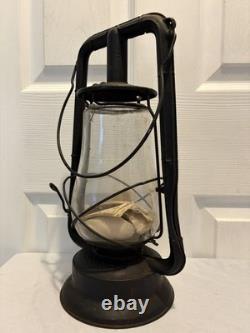 Vintage Antique DIETZ Monarch Providence Gas Co 13.5 Wagon Lantern
