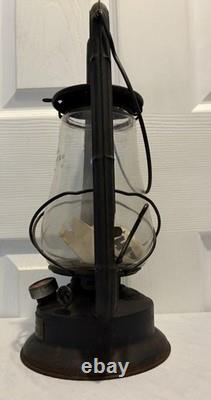 Vintage Antique DIETZ Monarch Providence Gas Co 13.5 Wagon Lantern
