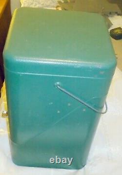 Vintage COLEMAN 220H Lantern Dated 4/75 with Green Metal Case