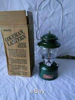 Vintage COLEMAN MODEL 200A700 SINGLE MANTLE GREEN LANTERN with box Dated 2-80