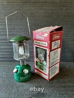 Vintage COLEMAN No 222 A camping lantern w original box